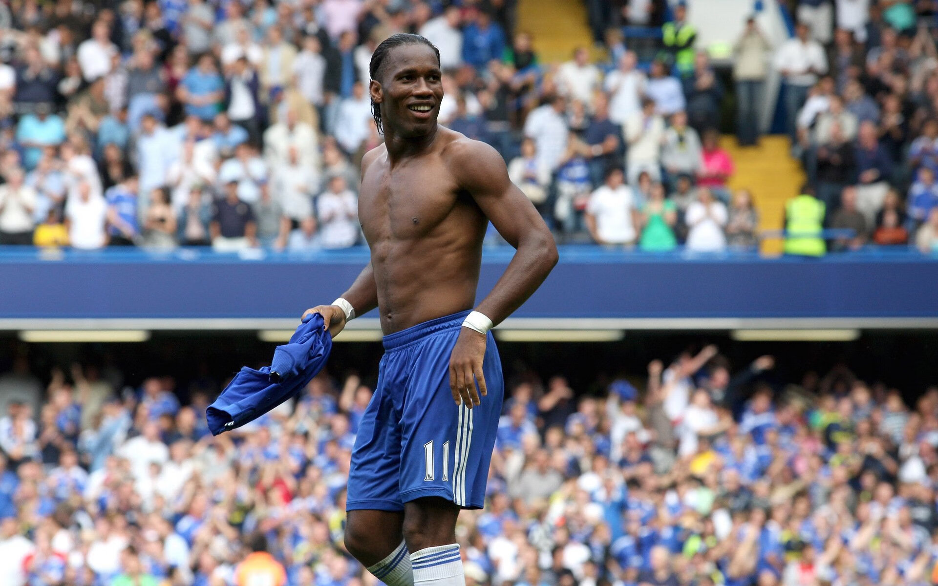 开云品牌-切尔西战略调整，迎来三连胜，切尔西战术打法